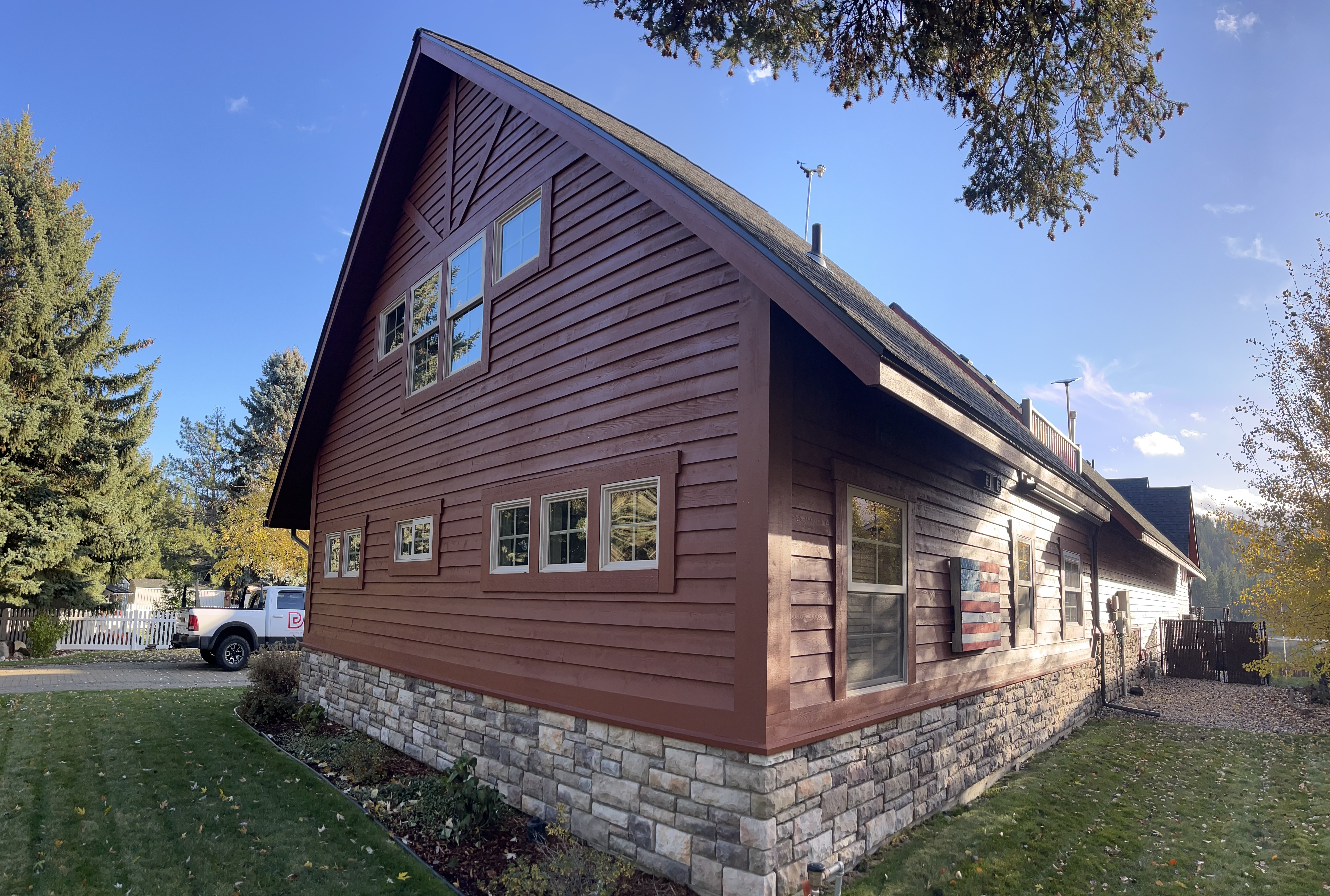 Log home side exterior